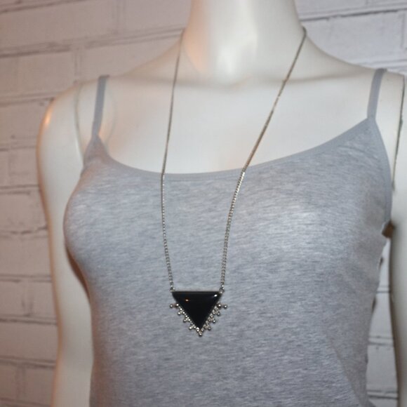 Beautiful silver and black statement necklace 32" - Picture 4 of 5